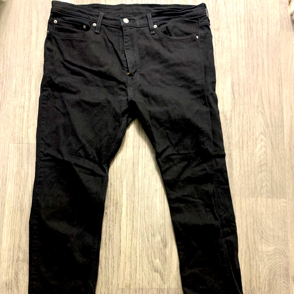 Black Levi denim jeans